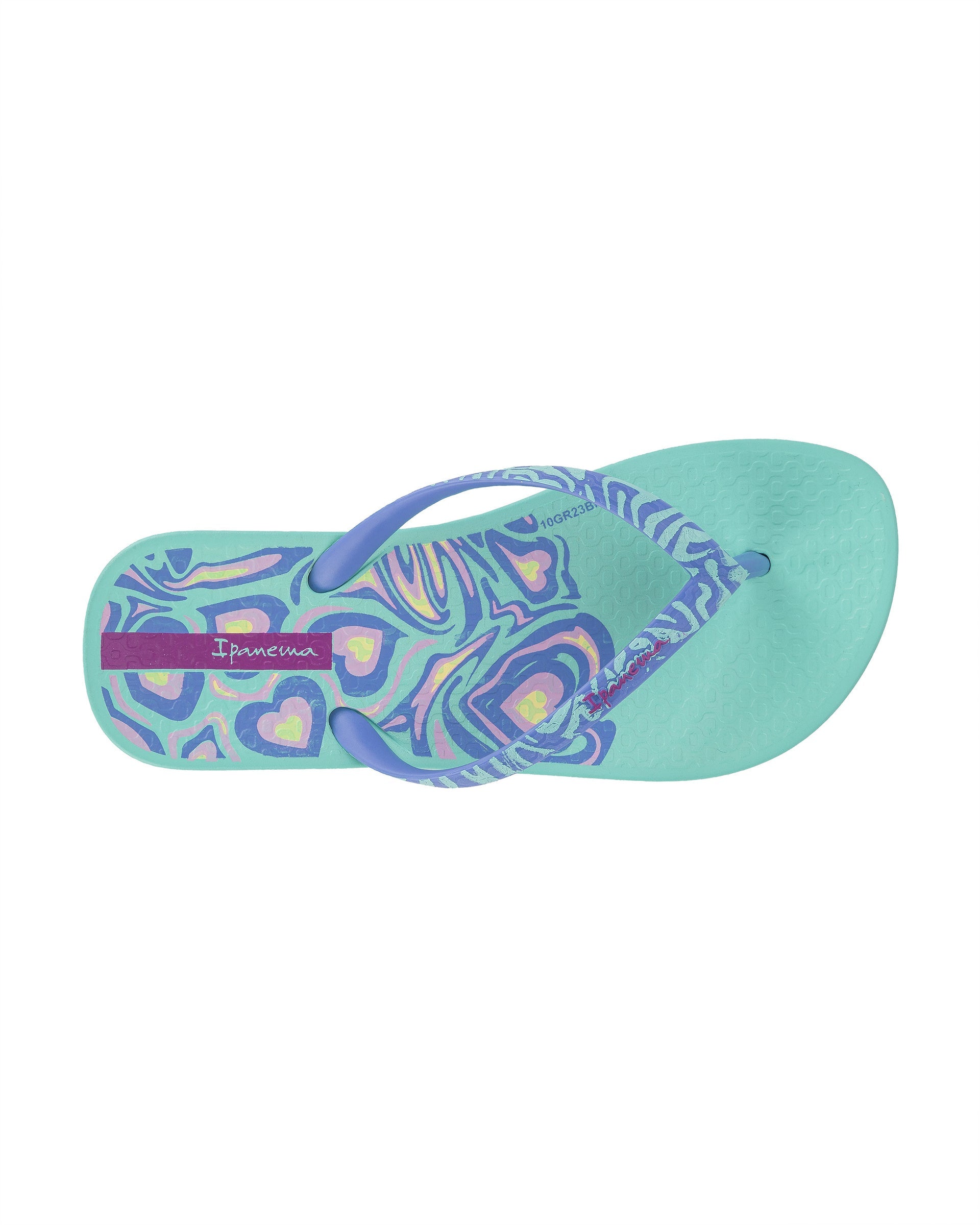 Top view of a pink Ipanema Nostalgic Hearts kid's flip flop with heart outlines on insole and strap.